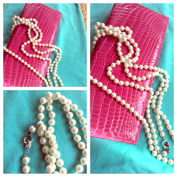 Pearl necklace