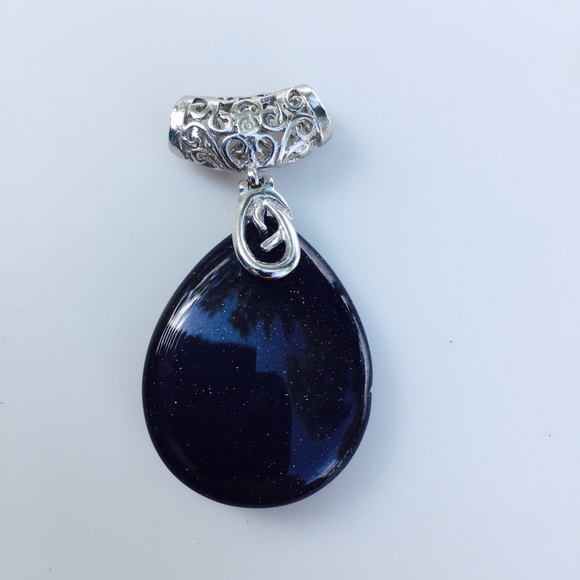 🚫SOLD IN BUNDLE🚫 Blue Goldstone Pendant