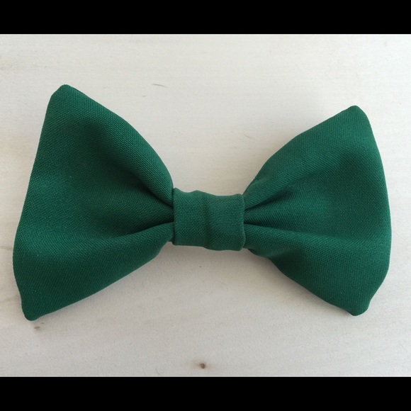 American Apparel Bow Hair Clip