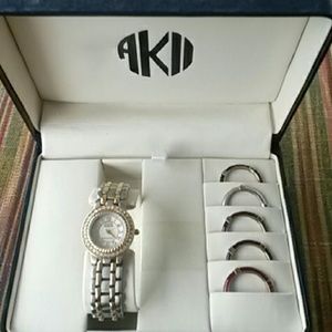 Watch with interchangeable rings