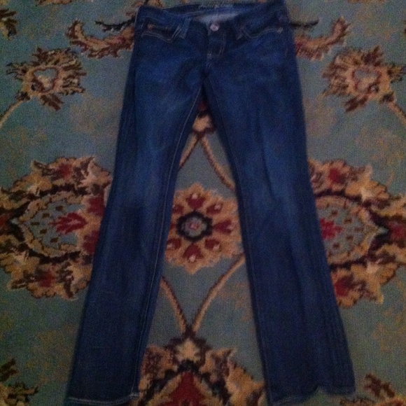 AE 2 short straight leg jeans