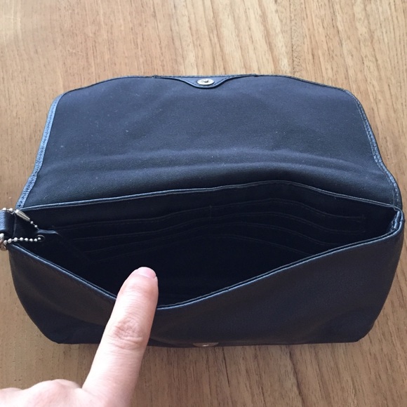 Coach Wristlet - Picture 4 of 4