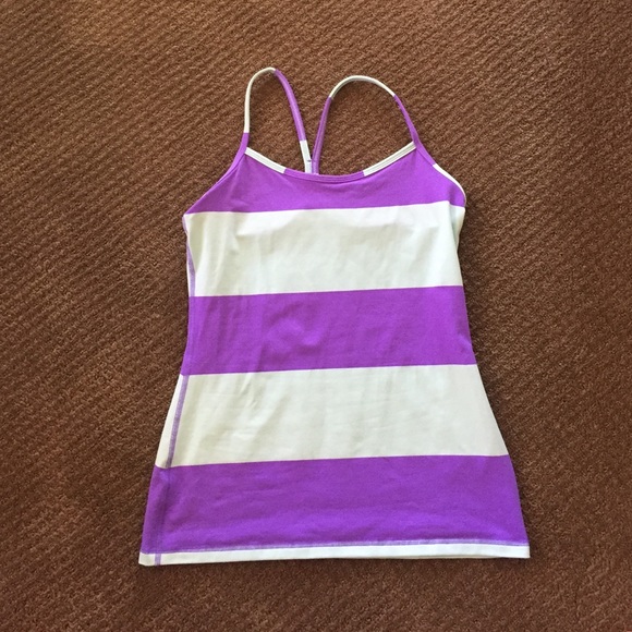Lululemon tank.