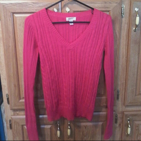 Pink knit sweater - Picture 1 of 2