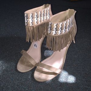 Chinese Laundry trendy fringe heels in nude