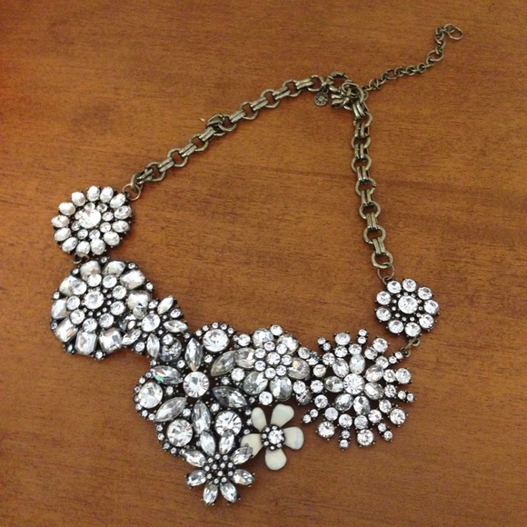 "J crew" flower lattice bib  statement necklace