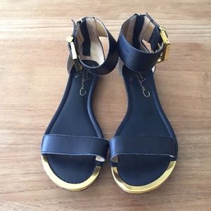 Report Signature Black Strap Sandals