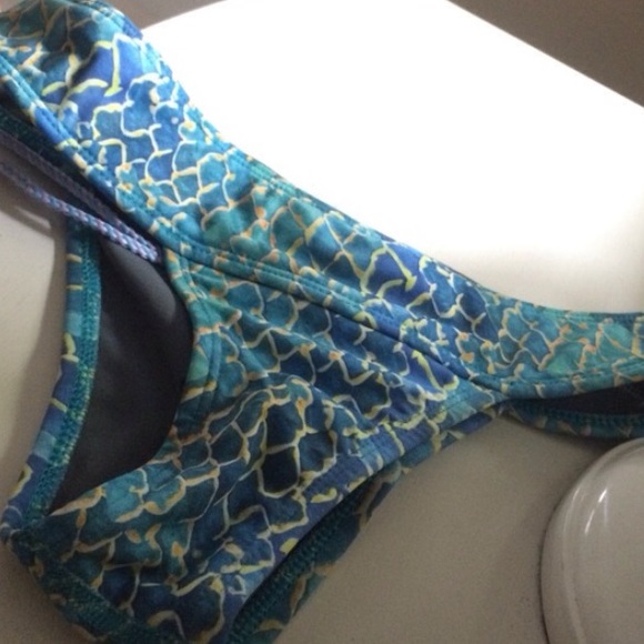 Jolyn Scales print bottoms
