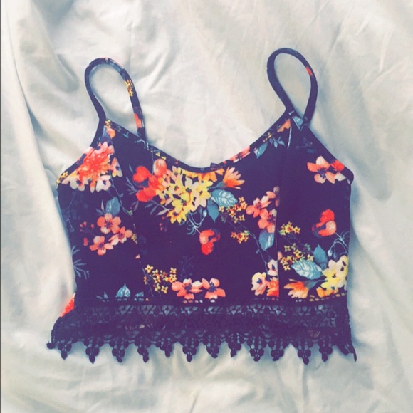 Crop top