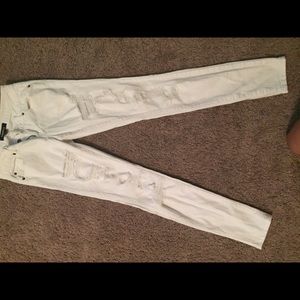 White ripped skinny jeans