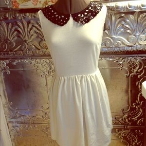 Pretty Peter Pan collar dress