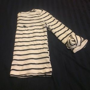 White/Navy striped 3/4 sleeve top