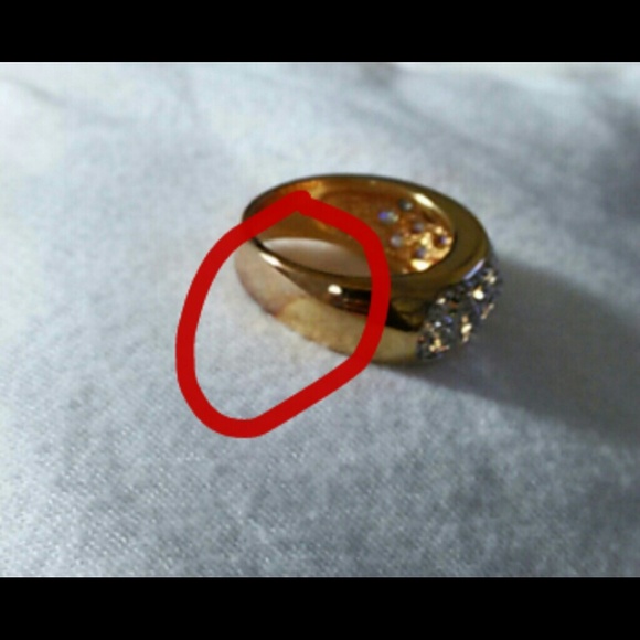 SOLD ** Gold ring - Picture 2 of 3