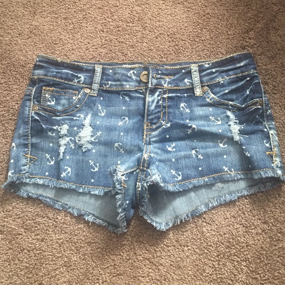 Denim shorts with anchors