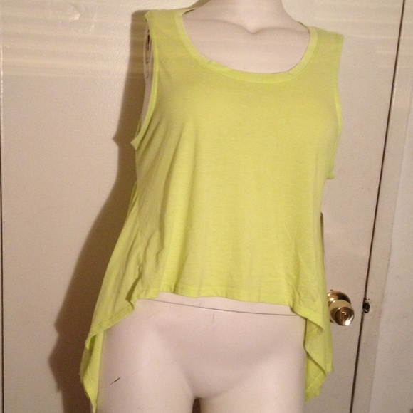 Nicki Minaj sleeveless tank top - Picture 2 of 3