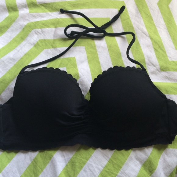 Victoria's Secret Swim Top 32C