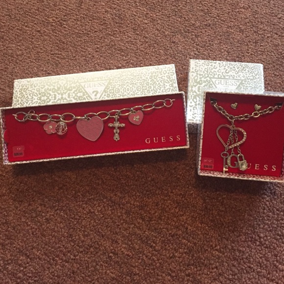 GUESS Necklace And Bracelet plus an earrings! New