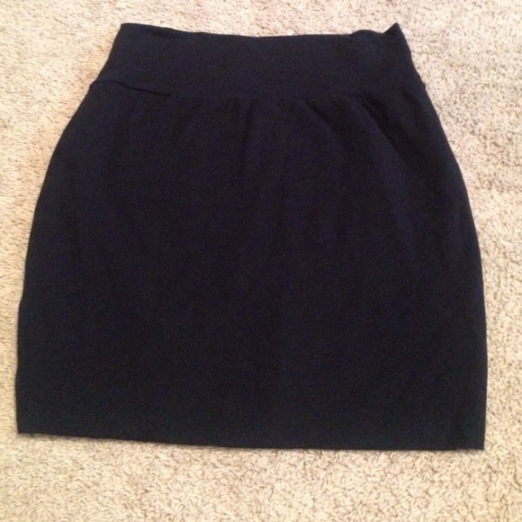 Cute black pencil skirt