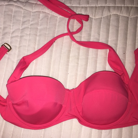 A CUTE VICTORIA SECRET BIKINI TOP . PADDED !!! - Picture 1 of 4