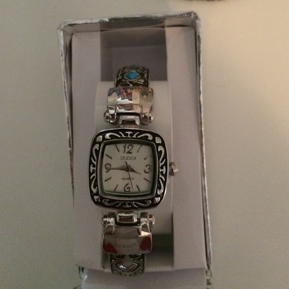 Cute watch need battery
