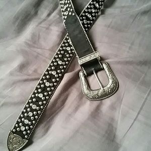 Guess Belt