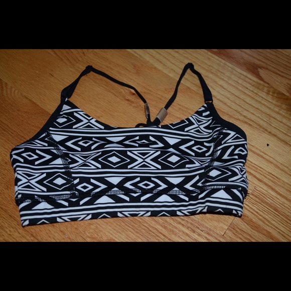 F21 Tribal Print Sports Bra 🐼