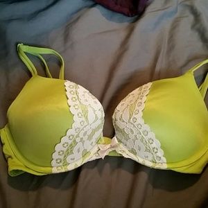 *SALE* Everything Must Go!!! Very Sexy Pushup