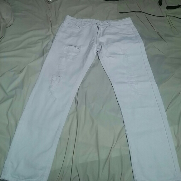 Boyfriend style ripped denim jean