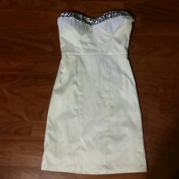 r.j. story Dresses & Skirts - White dress with gems