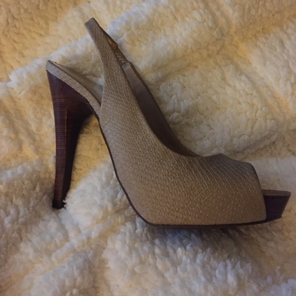 Jessica Simpson heels