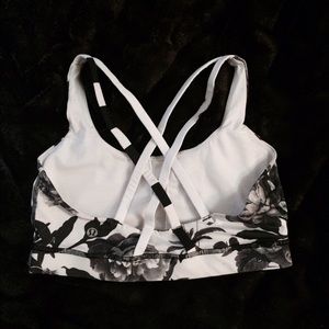 Lululemon sports bra