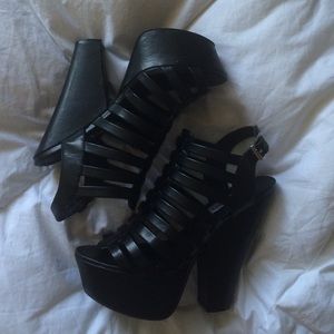 Steve Madden - 'Glendael' Chunky Platform Wedge