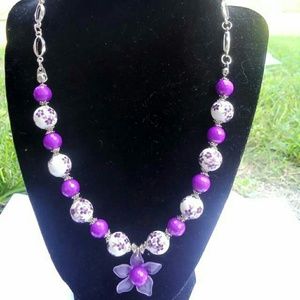 Beaded flower necklace
