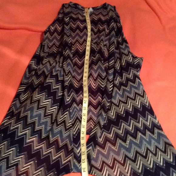 Vest - Picture 3 of 4
