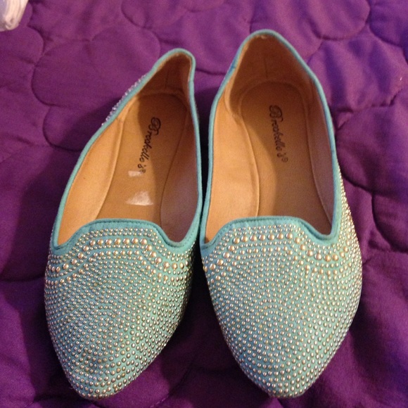 Teal pointy flats