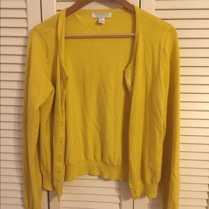 Yellow sweater