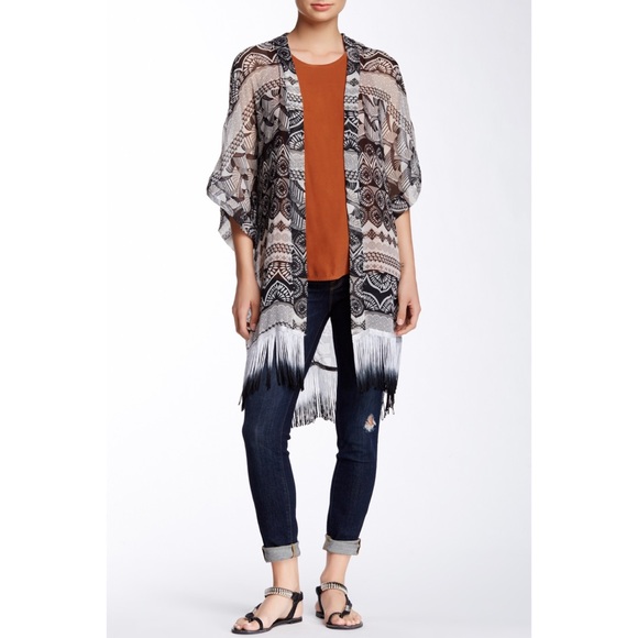 Steve Madden black&white kimono