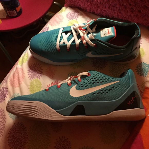 Kobe 9d NEED GONE