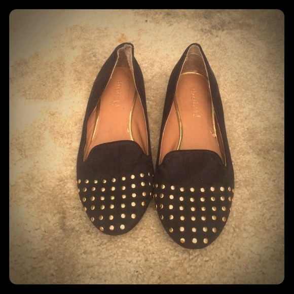 Black studded toe flats