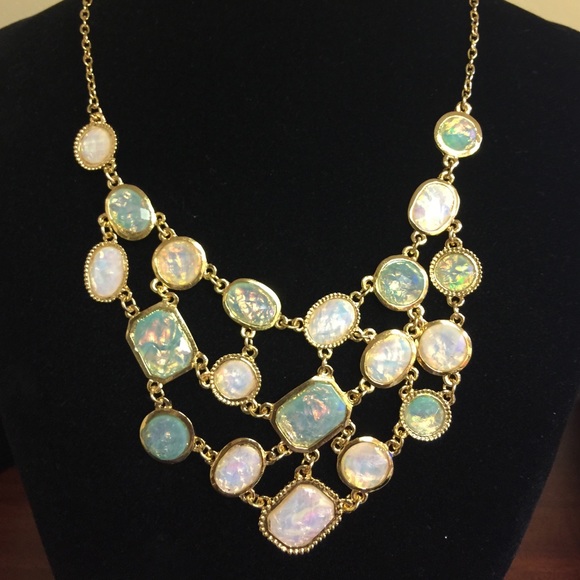 Statement necklace