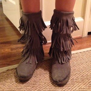 grey moccasin boots!