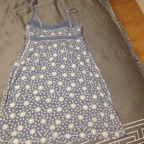 Beach cover up - Picture 3 of 3