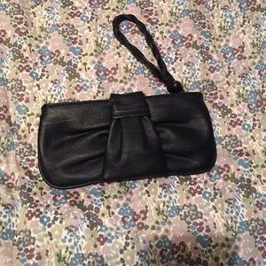 Black express wristlet