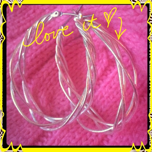 Silver plated cute hoops earrings