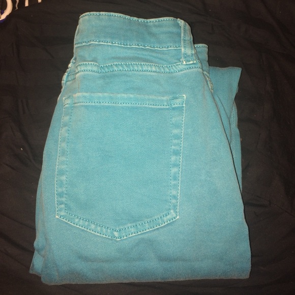 •Baby blue skinny jeans•