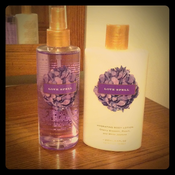 VS Love Spell Set