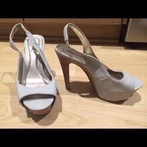 Gray/ blue Pumps