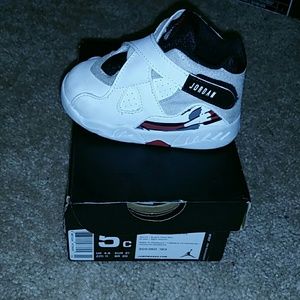 Jordan 8 Retro