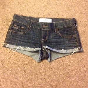 Dark wash low rise short shorts