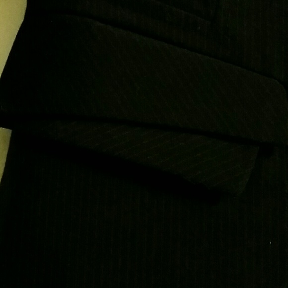 Black pinstripe blazer - Picture 3 of 3